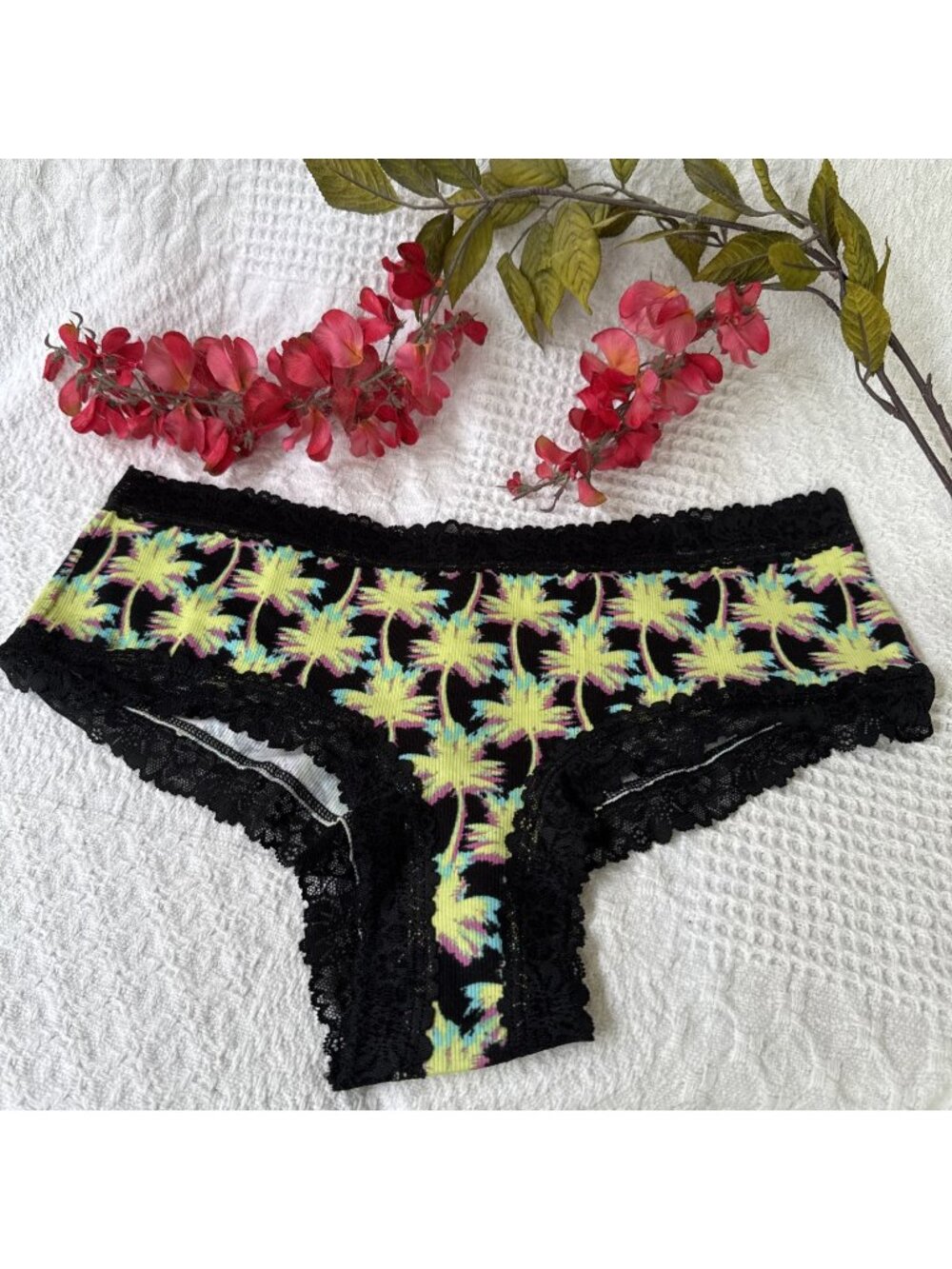 PINK VICTORIA'S SECRET XL COLORFUL PALM SUMMER CHEEKY COLORFUL PANTIES NWT